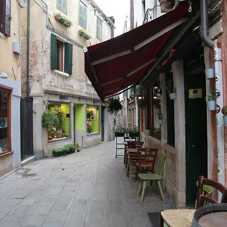 Ve Nice Teatro Italia C1854 Apartmán